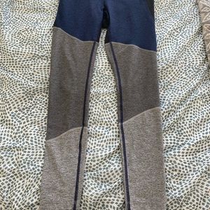 Outdoor Voices Leggings Size Small